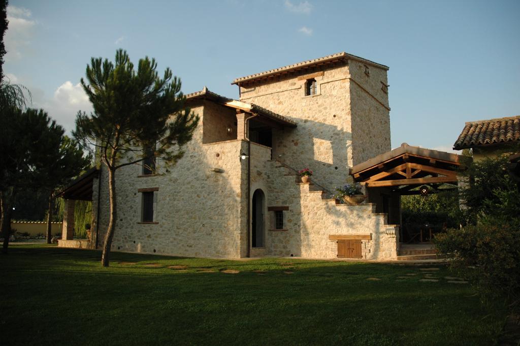 Agriturismo I Terzieri フェレンティッロ エクステリア 写真