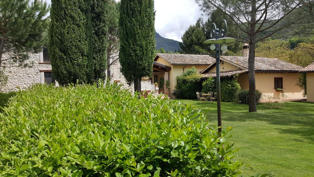 Agriturismo I Terzieri フェレンティッロ エクステリア 写真
