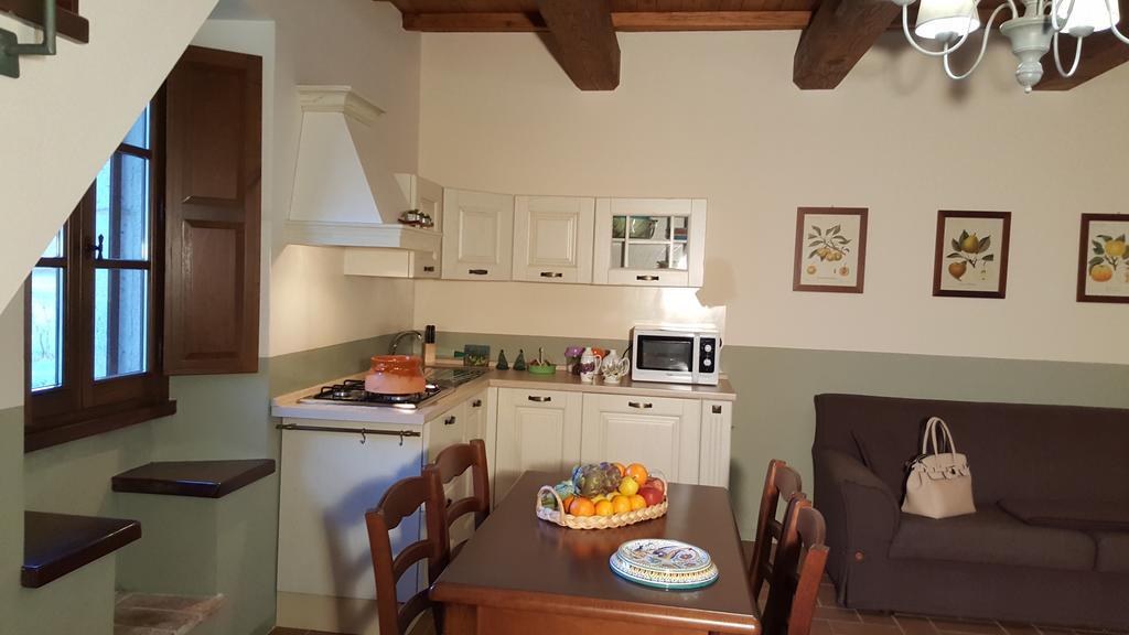 Agriturismo I Terzieri フェレンティッロ エクステリア 写真