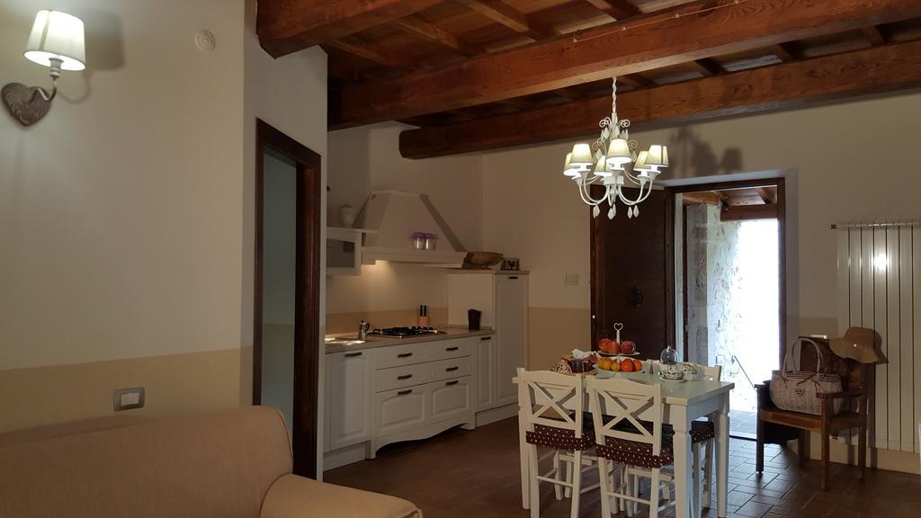 Agriturismo I Terzieri フェレンティッロ エクステリア 写真
