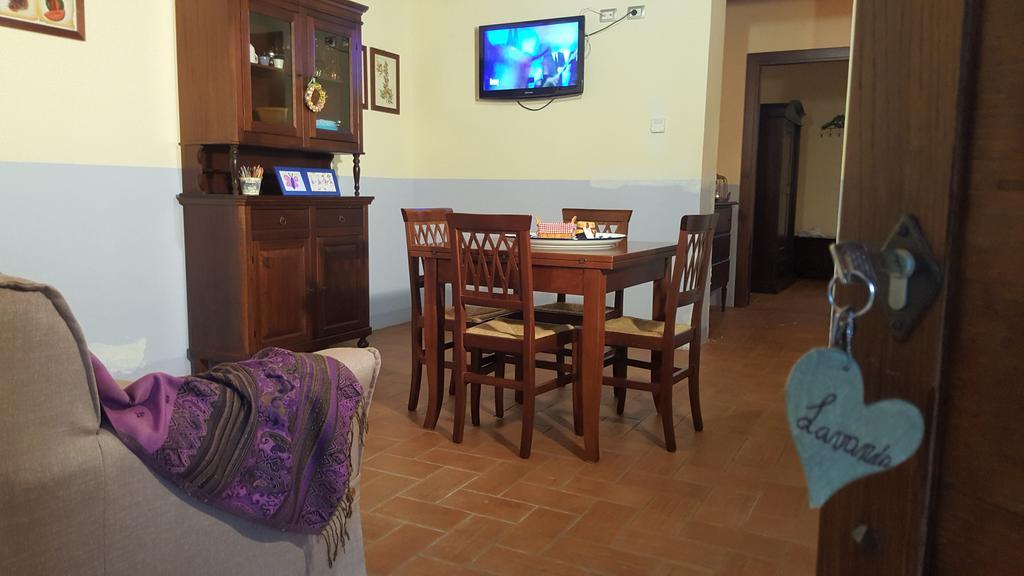 Agriturismo I Terzieri フェレンティッロ エクステリア 写真