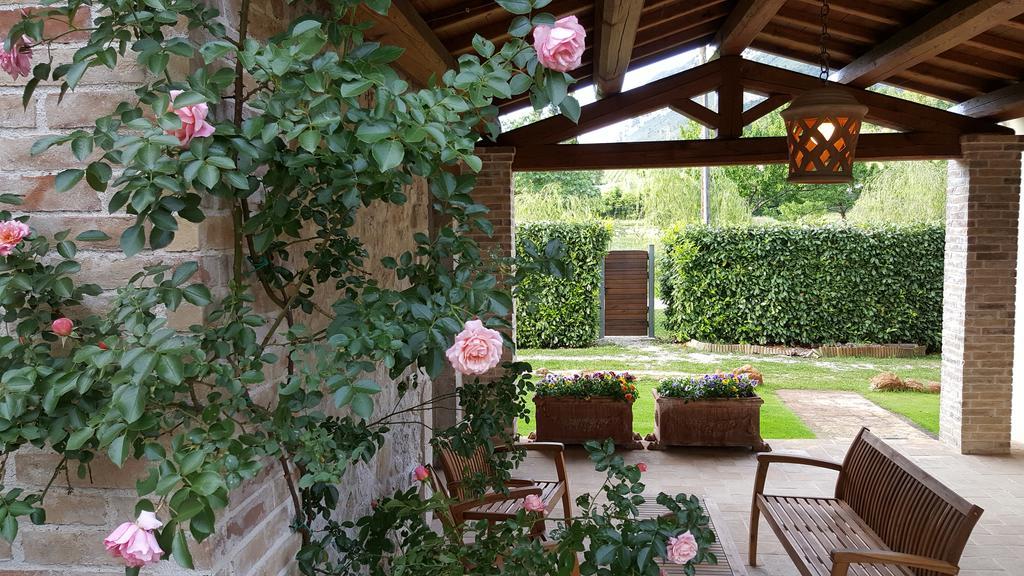 Agriturismo I Terzieri フェレンティッロ エクステリア 写真