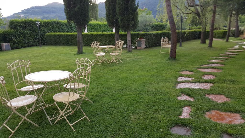 Agriturismo I Terzieri フェレンティッロ エクステリア 写真
